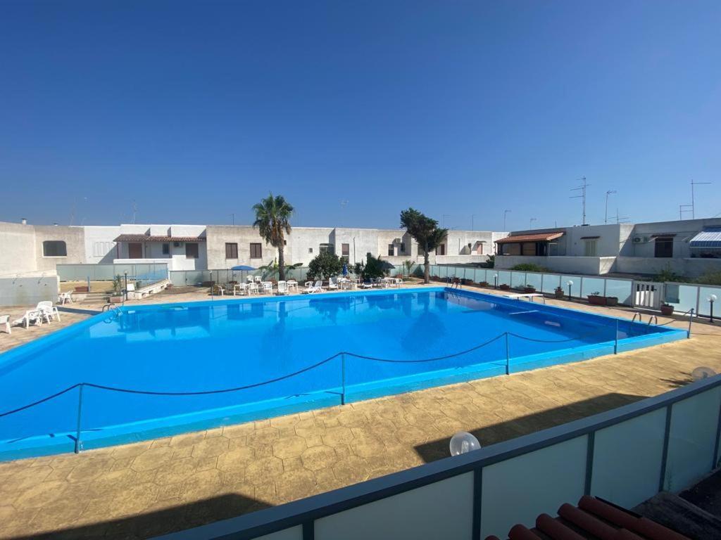 Villino Sabrina Con Piscina Villa Torre Lapillo Luaran gambar