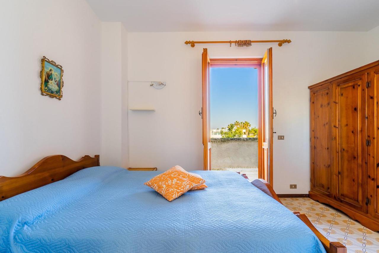 Villino Sabrina Con Piscina Villa Torre Lapillo Luaran gambar